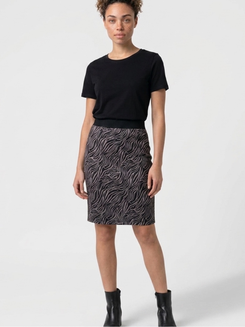 NWT - Zoe & Phoebe skirt